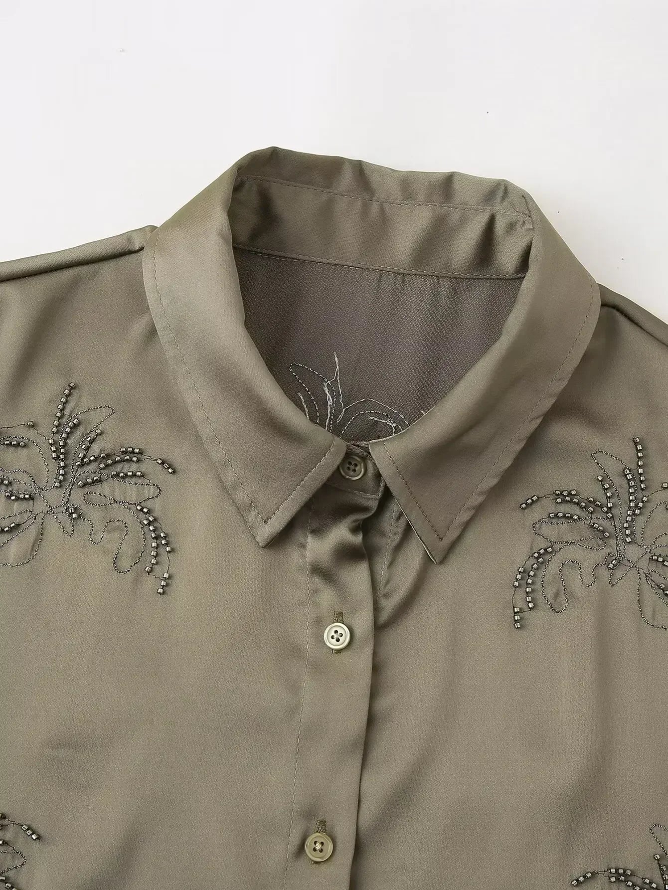 Women's new fashion beaded decoration casual lapel embroidered women's shirt retro long sleeved Button up women's shirt 