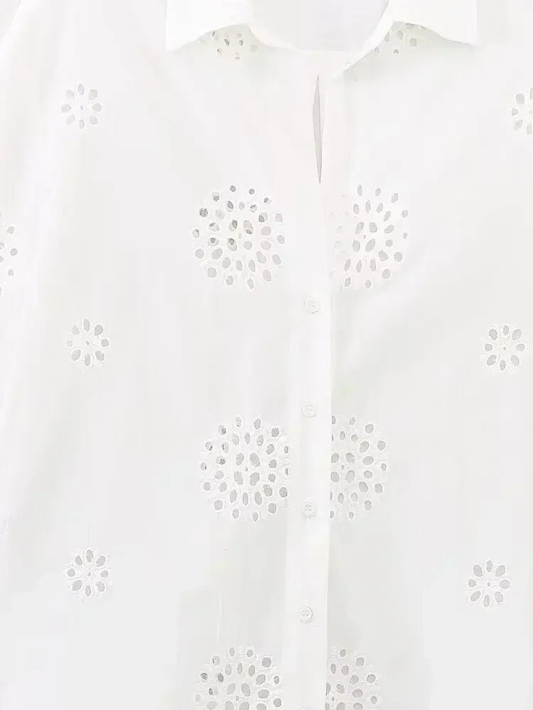 Women's New Fashion Hollow Embroidery Decoration Loose Asymmetric Shirt Retro Long Sleeve Button Women's Shirt Unique Top