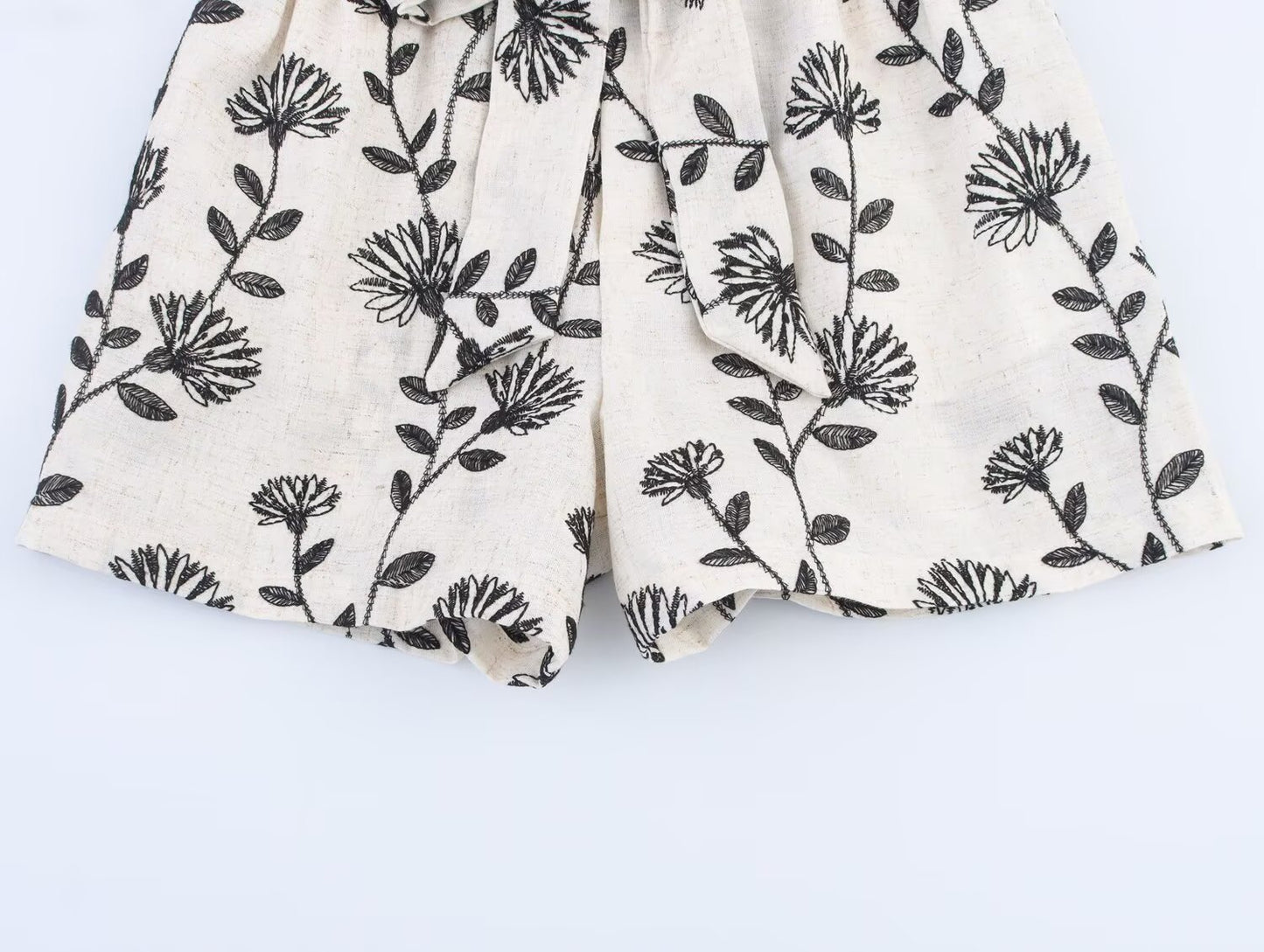 Women's New Fashion With Belt Embroidered Paper Bag Style Casual Shorts