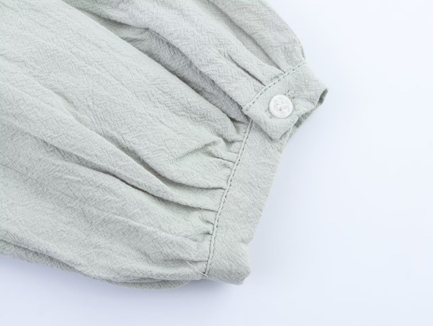 Women's new fashion vacation style long sleeved V-neck embroidered top