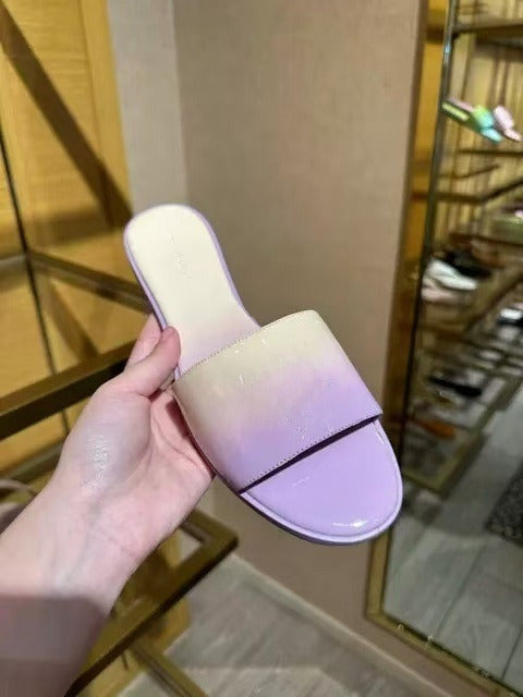 Women's new fashion Joker jelly-colored slippers word slippers low-heeled candy-colored shoes have a shoe box.