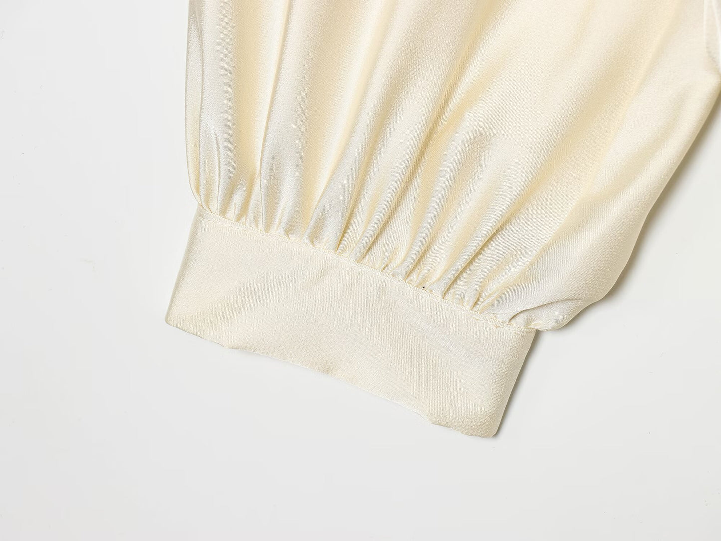 2026 Women's satin textured V-neck shirt