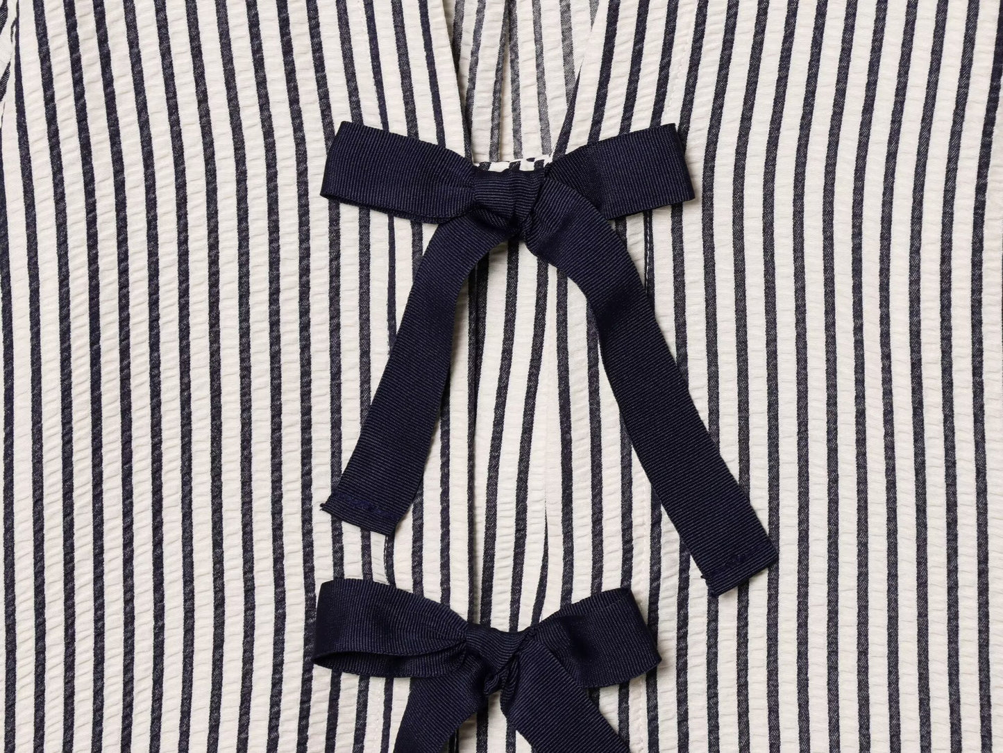 Women's new fashion bow decoration short sleeved striped shirt