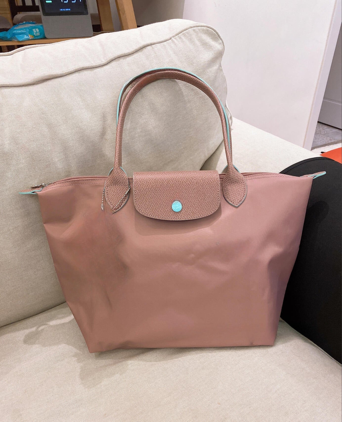 Women's New Joker Nylon Jiaozi Handbag Embroidered Large Tote Waterproof Folding Shoulder Bag.