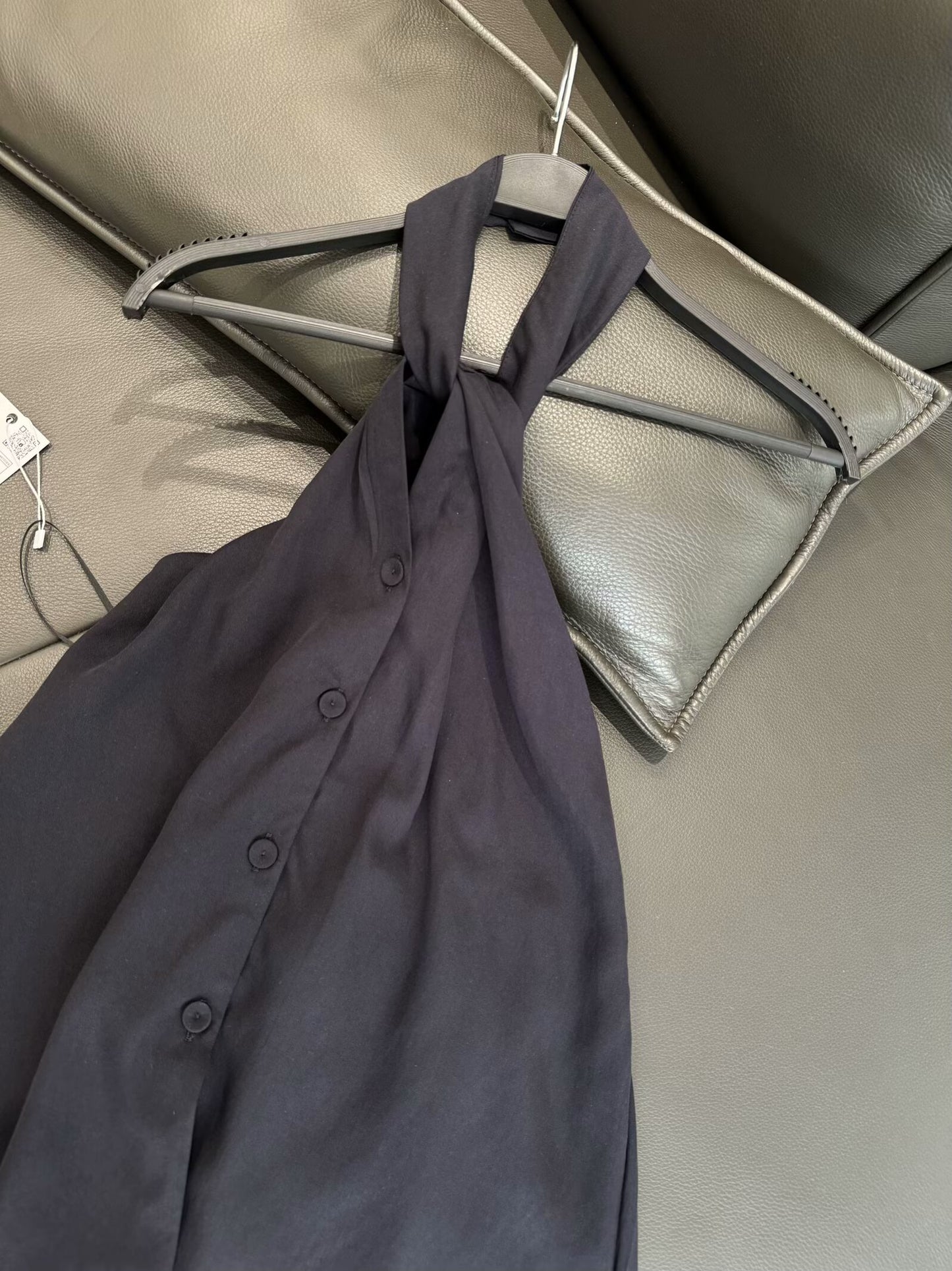 Women's new fashion sleeveless single breasted halter neck vest style top