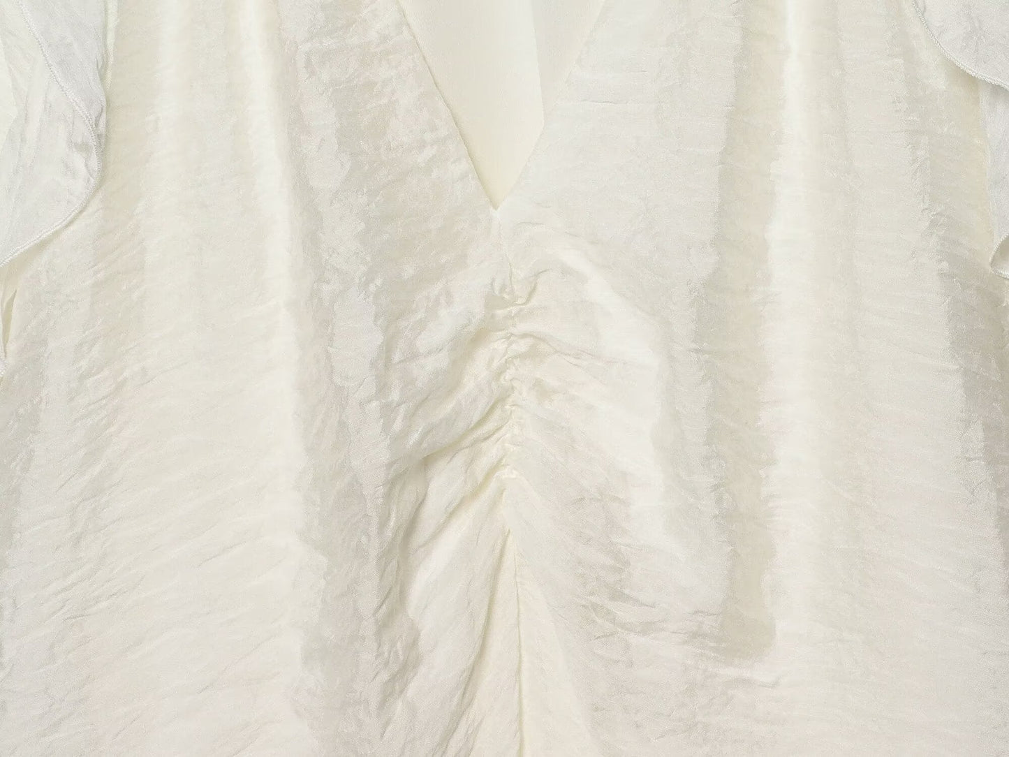 Women's layered decorative V-neck pleated shirt