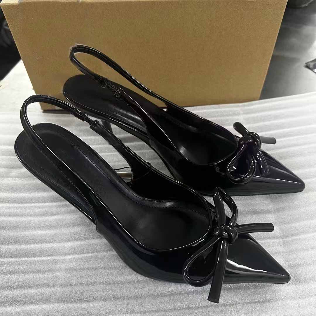 Women's New Fashion Joker Pointy Red Painted Bow Decorated with Fashionable Shallow-mouthed Rear Strap Sandals.