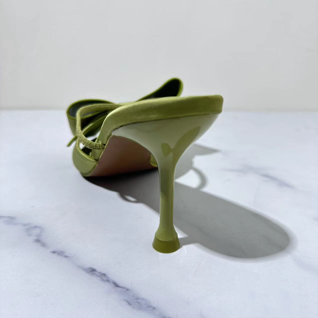 Women's 2025 new temperament Joker satin bow decorated with stiletto sandals.