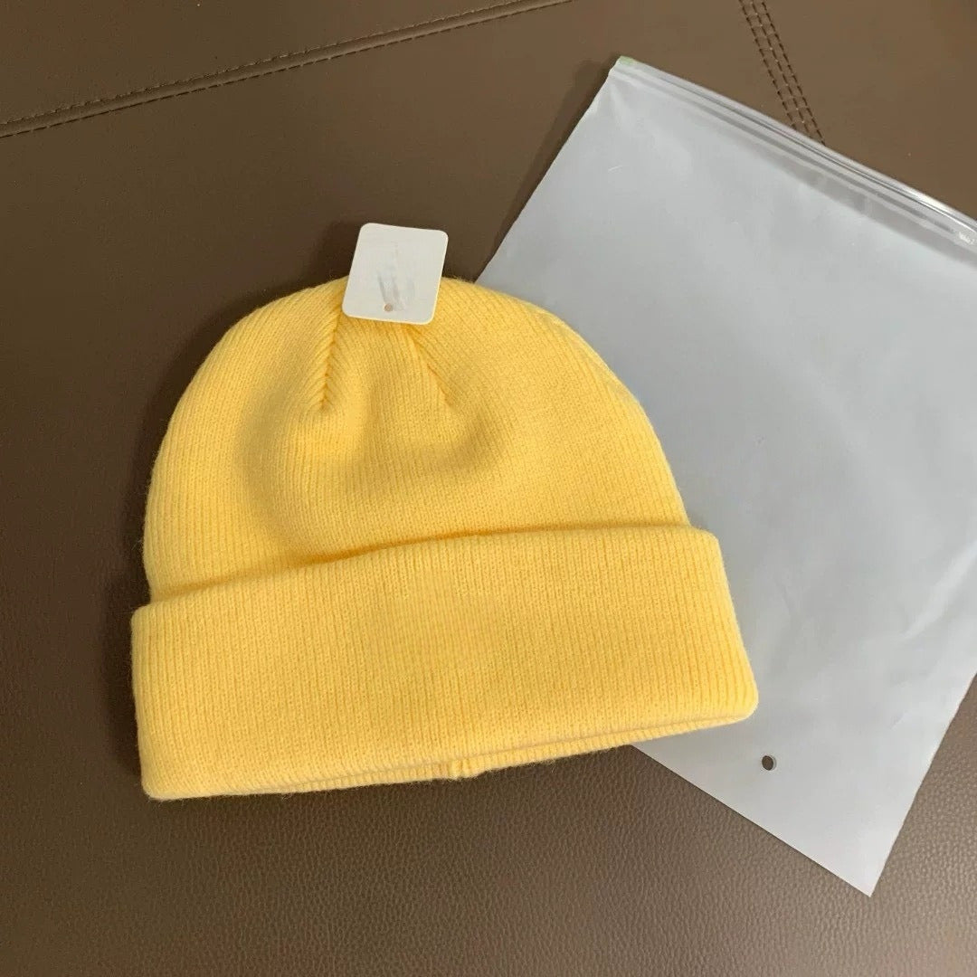 Joker padded warm windproof wool hat in autumn and winter.