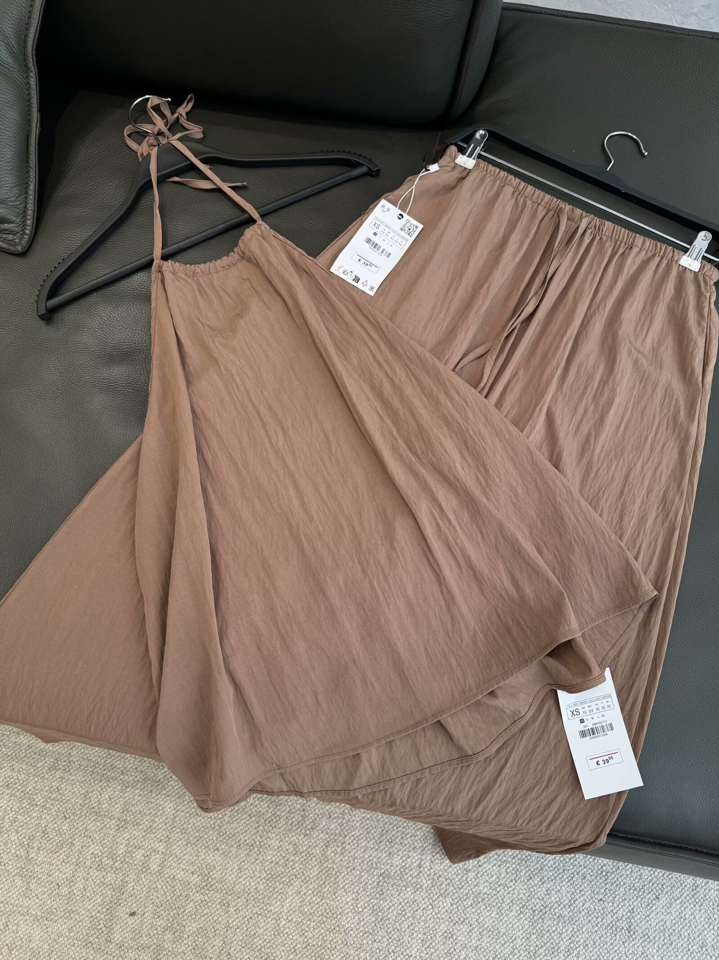 Women's new fashion halter neck suspender top retro sleeveless backless women's vest chic top+Skirts Women's suit