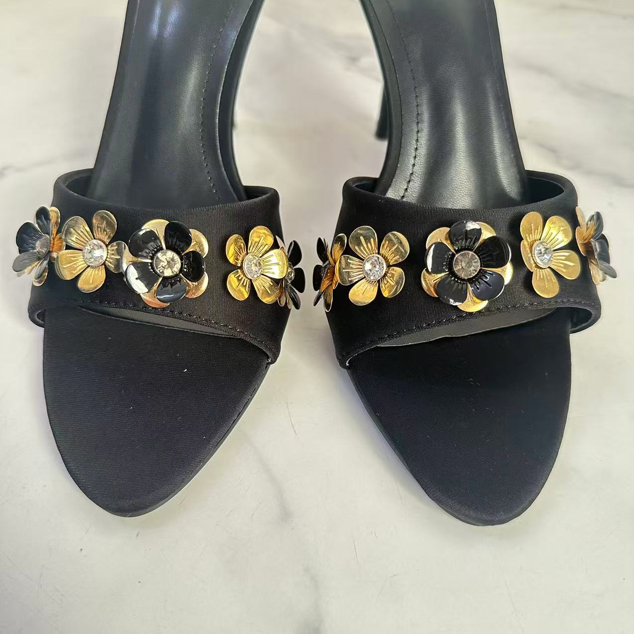 Women's New Fashion Joker Flower Decorative Slippers Stiletto Sandals