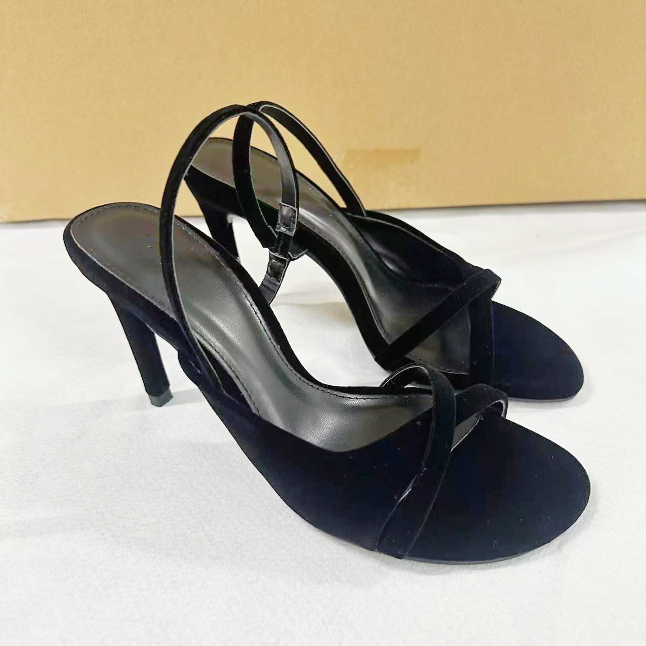 2026 women's new cross design velvet effect stiletto sandals