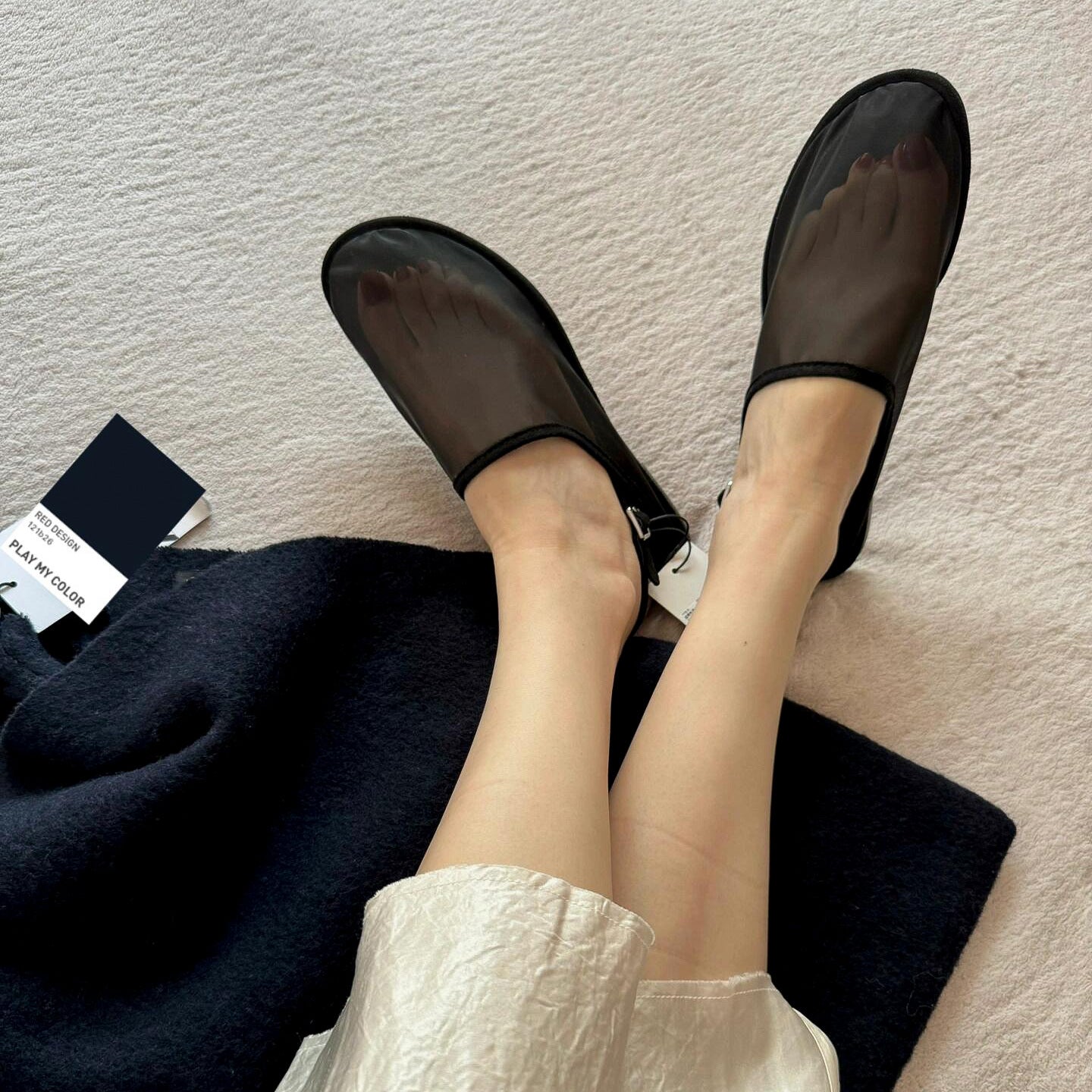 Women's 2025 Summer New Mesh Fabric Mesh Shoes Round Head Breathable Flat-bottomed Slippers and Sandals.