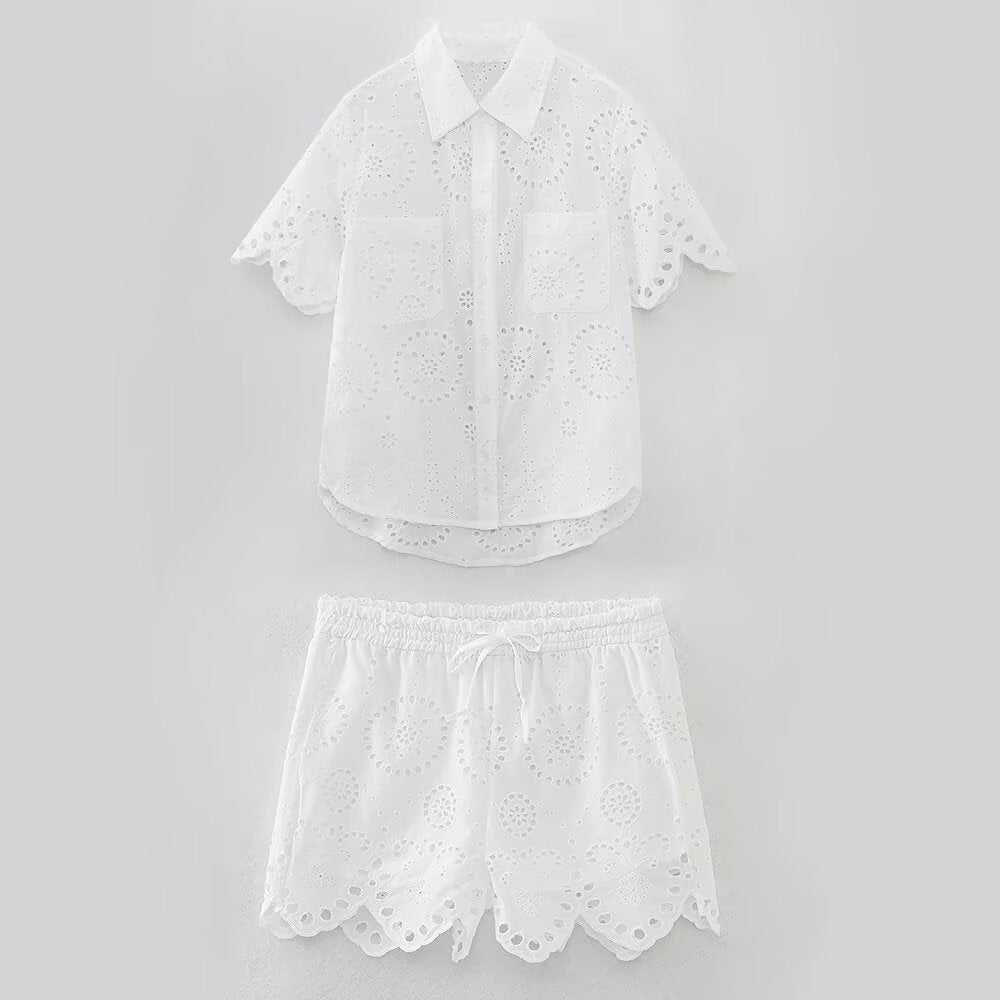 suit Women's 2 pieces fashion hollow embroidery short sleeved shirt+Shorts suit
